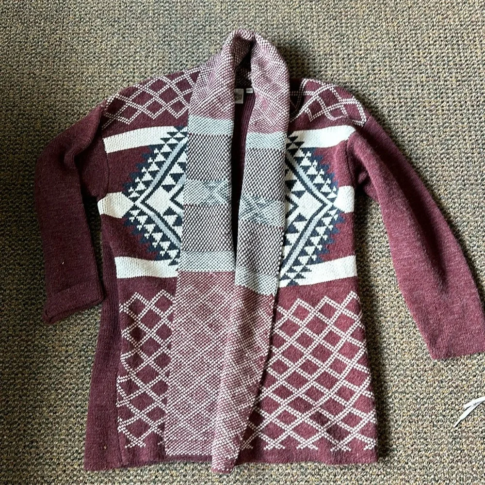 Cardigan - Picture 1 of 8